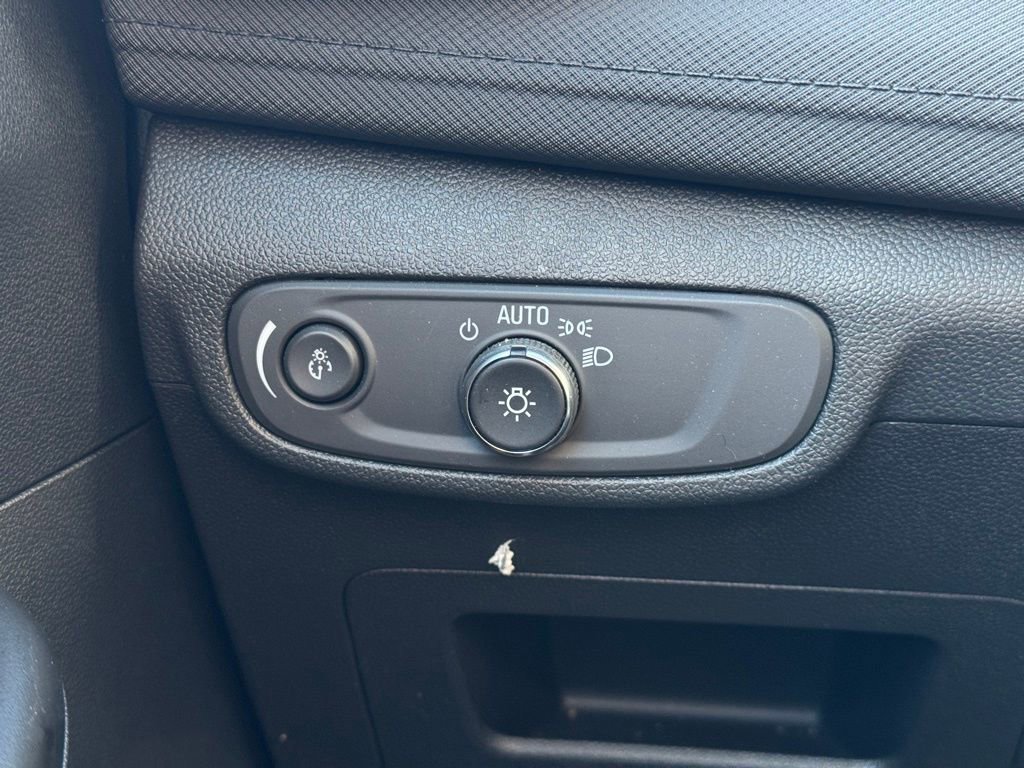 Used 2025 Chevrolet TrailBlazer LT image 29