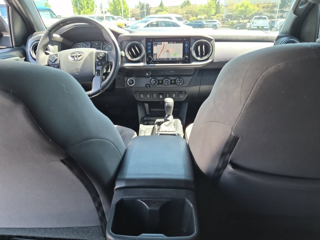 Used 2019 Toyota Tacoma TRD Sport w/ Technology Package RWD image 21