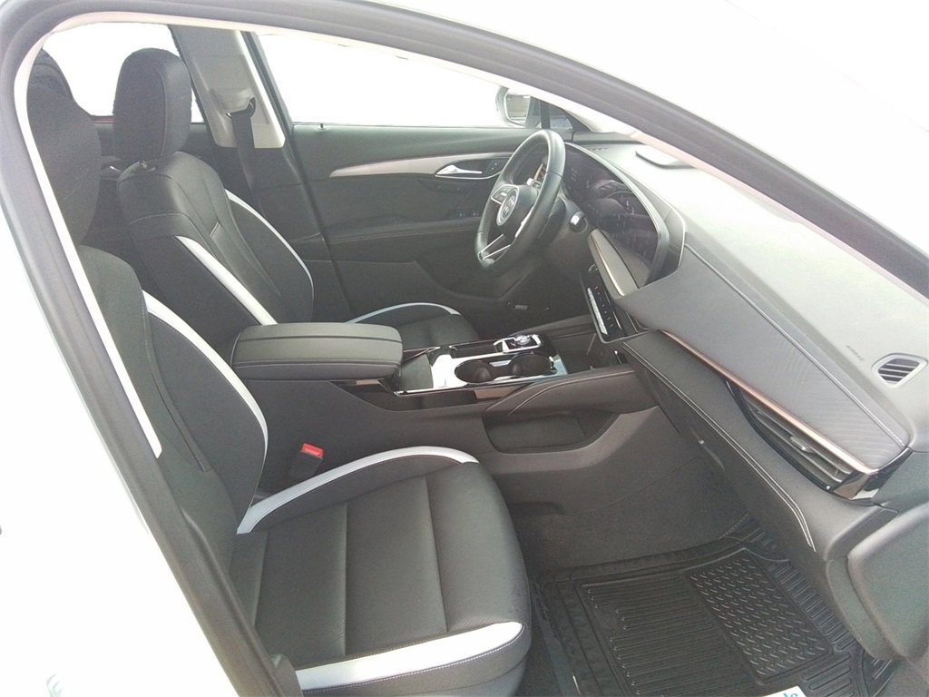 Used 2024 Buick Envision Sport Touring image 15