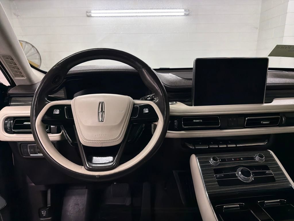 Used 2023 Lincoln Aviator Black Label w/ Dynamic Handling Package image 7