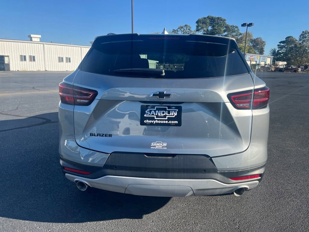 New 2025 Chevrolet Blazer LT w/ Midnight/Sport Edition image 8