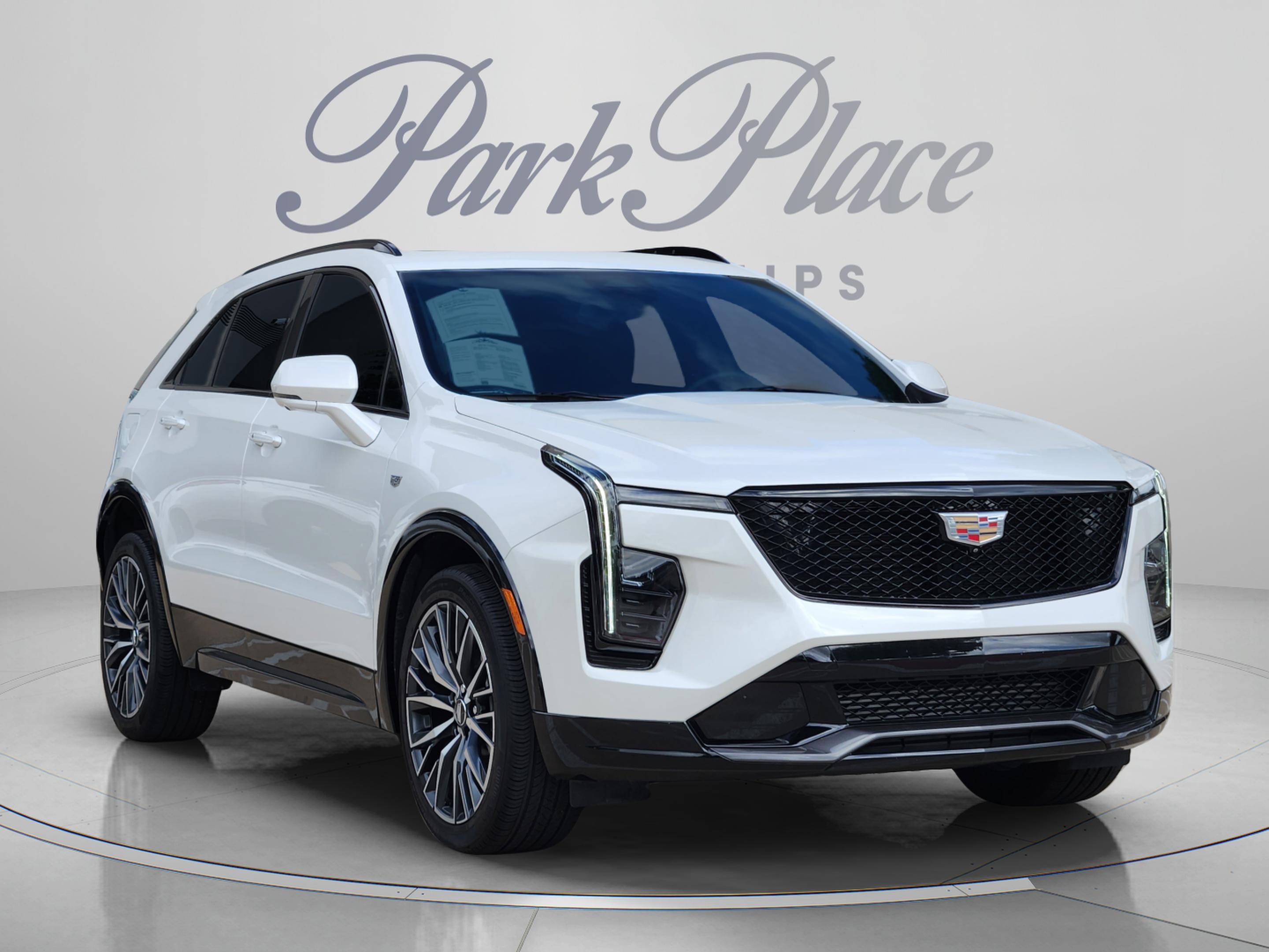 Used 2025 Cadillac XT4 Sport FWD image 4