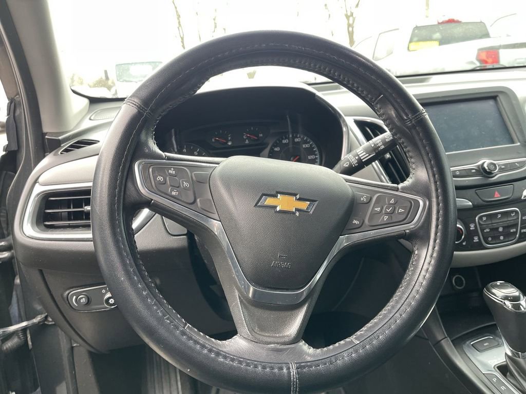 Used 2018 Chevrolet Equinox LT image 13
