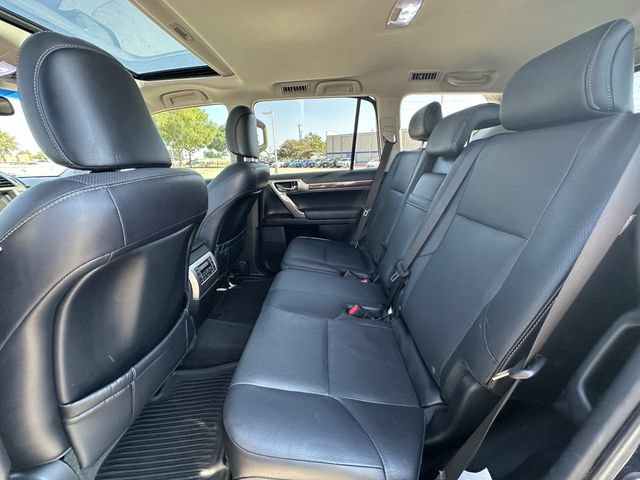 Used 2018 Lexus GX 460 Premium w/ Premium Package AWD/4WD image 29
