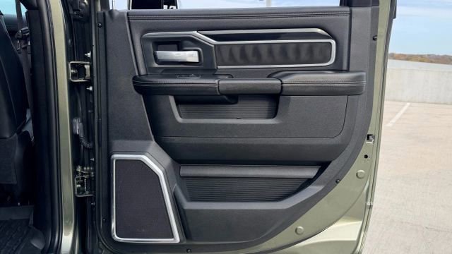 Used 2020 RAM 2500 Laramie image 16