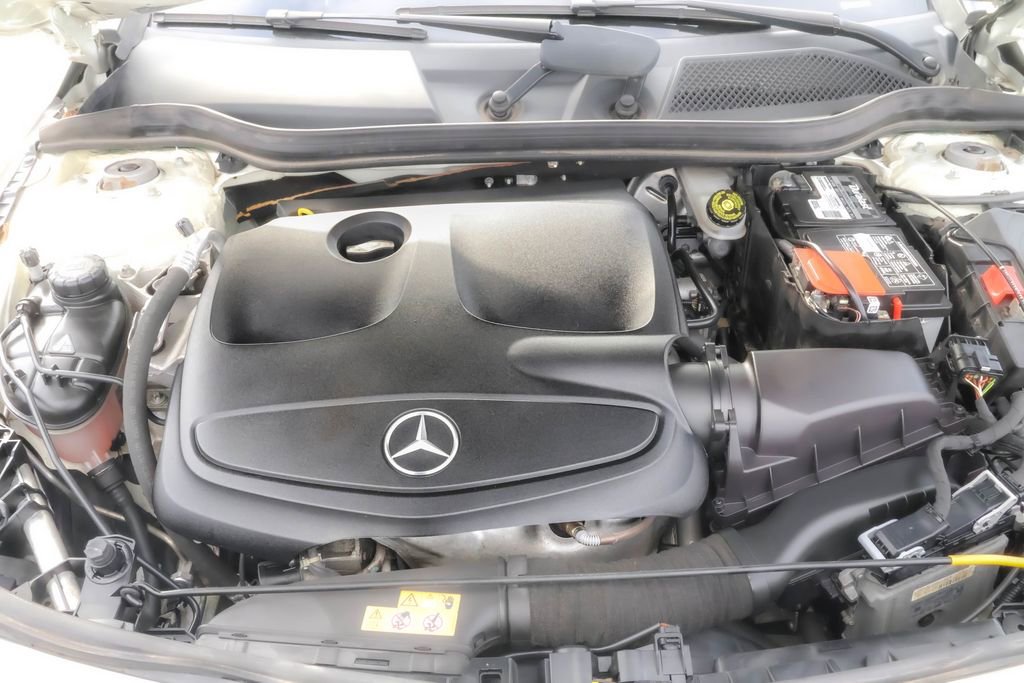 Used 2018 Mercedes-Benz CLA 250 4MATIC image 36