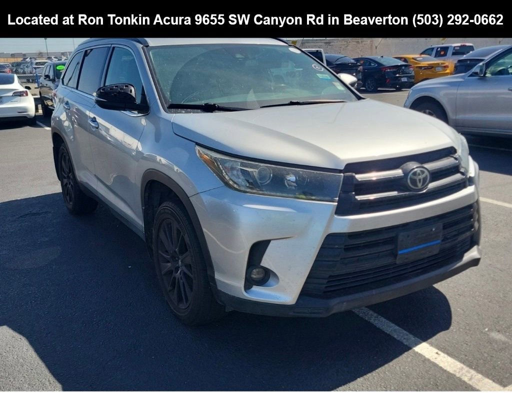 Used 2019 Toyota Highlander SE AWD/4WD image 1