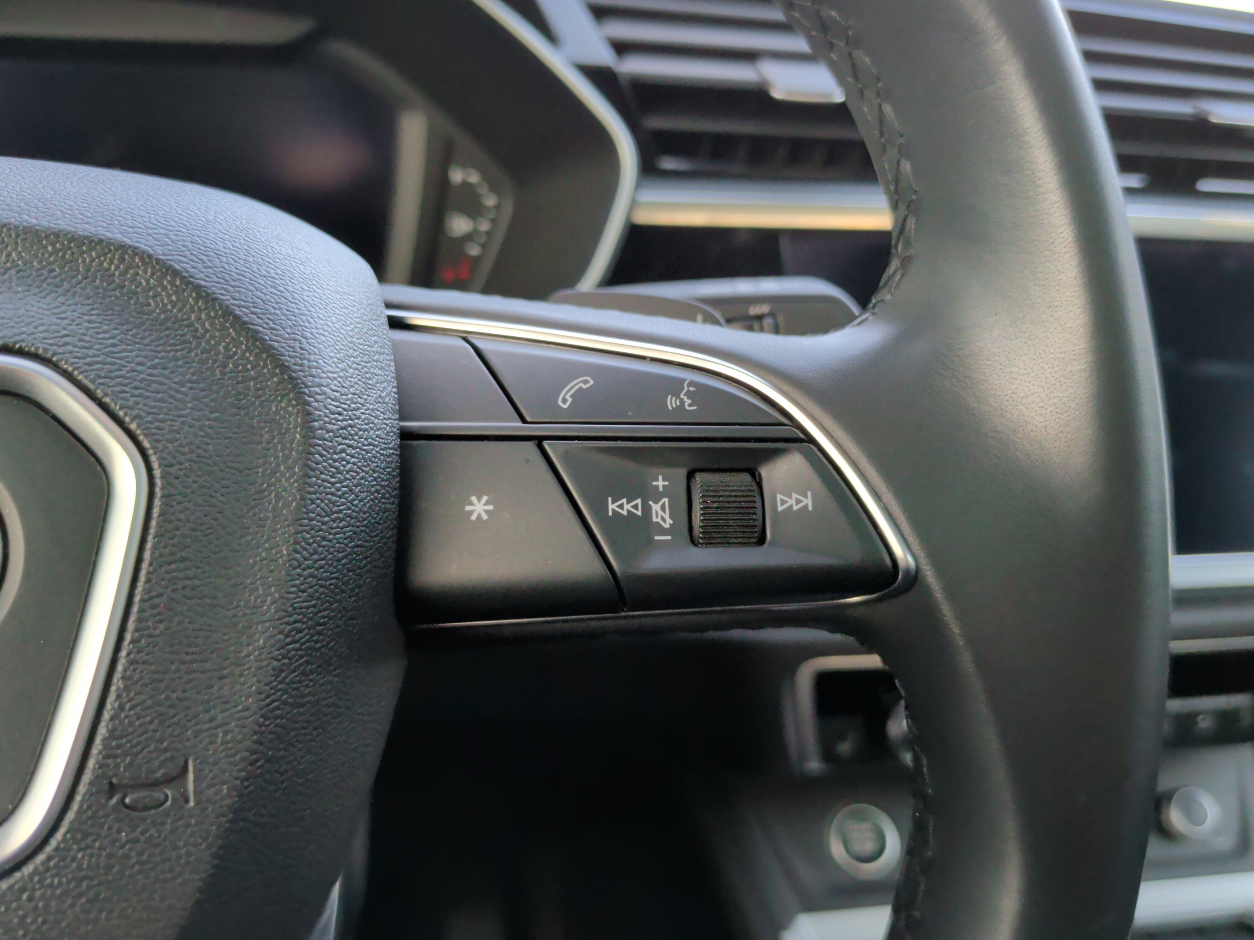 Certified 2022 Audi Q3 2.0T Premium w/ Convenience Package image 24