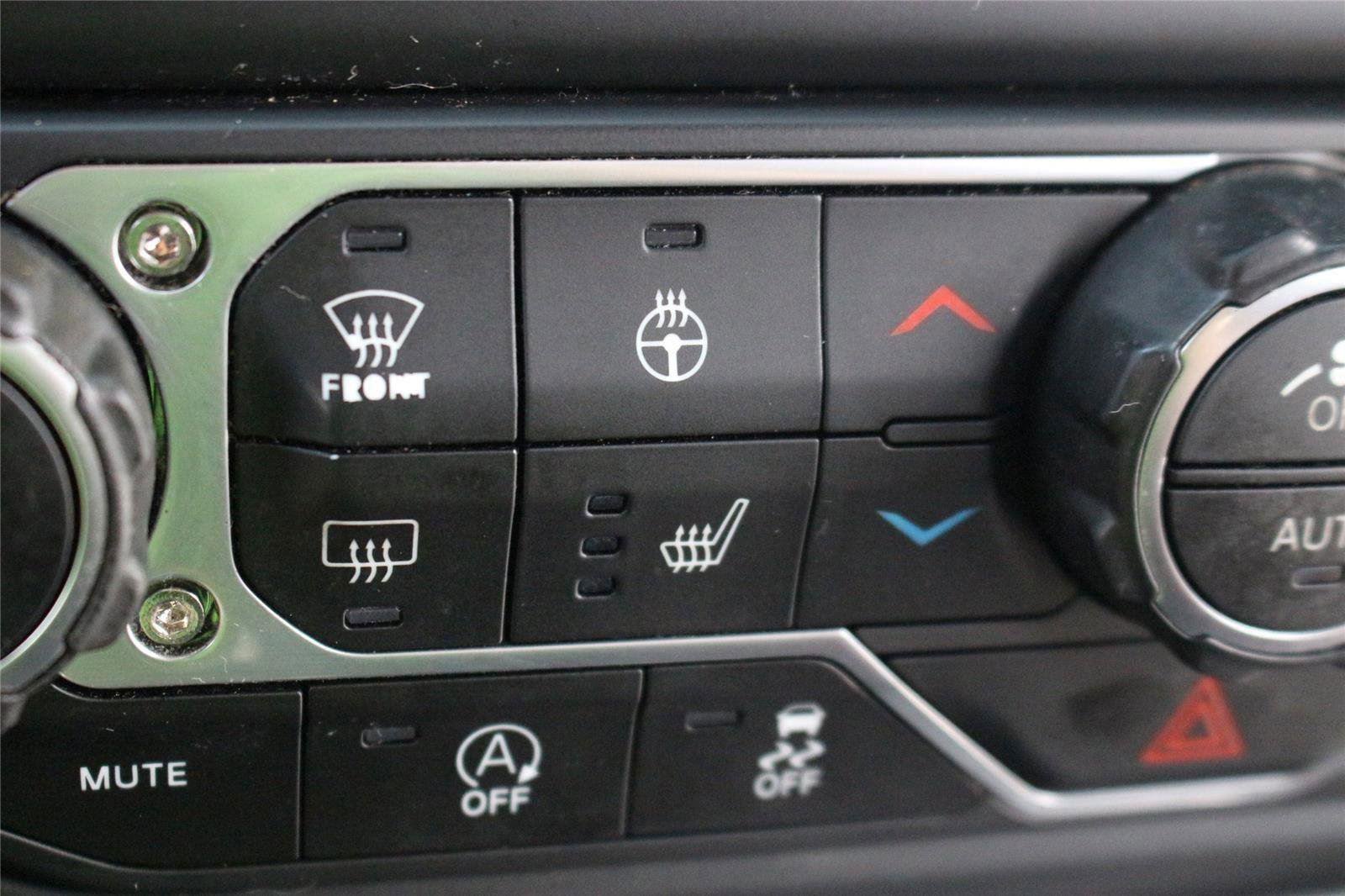 Used 2018 Jeep Wrangler Unlimited Rubicon w/ Cold Weather Group image 24