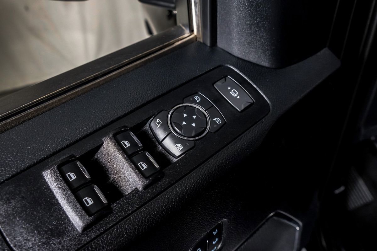 Used 2021 Ford F250 Lariat w/ Lariat Value Package image 33