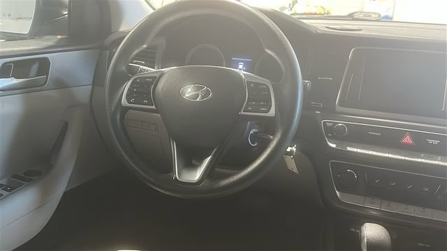 Used 2019 Hyundai Sonata SE image 16