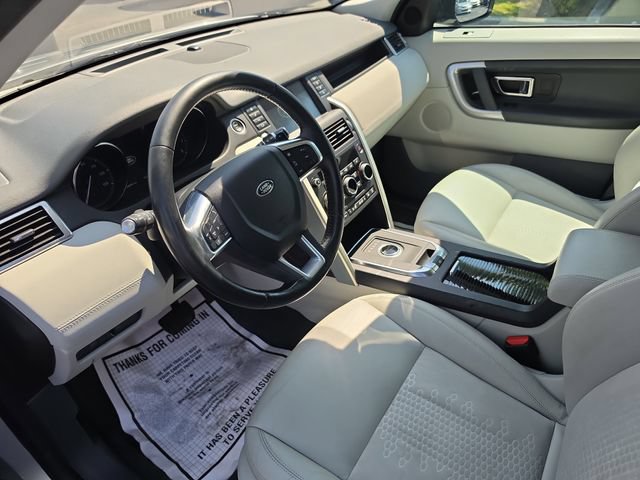 Used 2018 Land Rover Discovery Sport SE AWD/4WD image 17