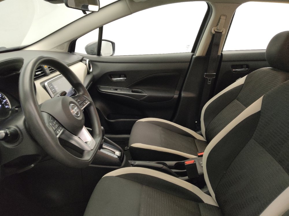 Used 2021 Nissan Versa SV FWD image 17