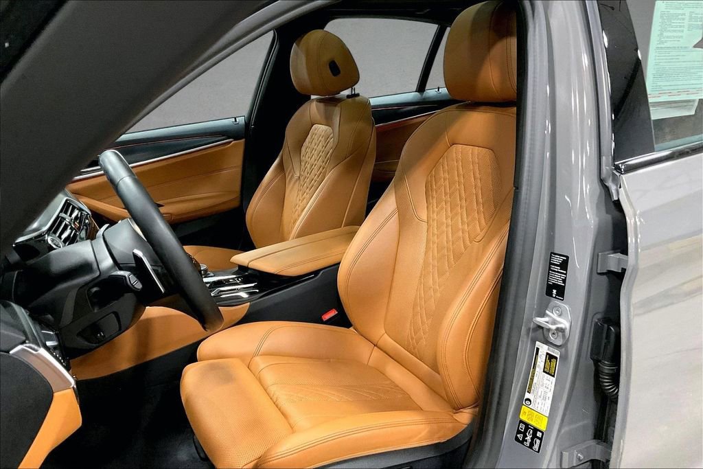 Used 2021 BMW 540i xDrive w/ M Sport Package AWD/4WD image 21