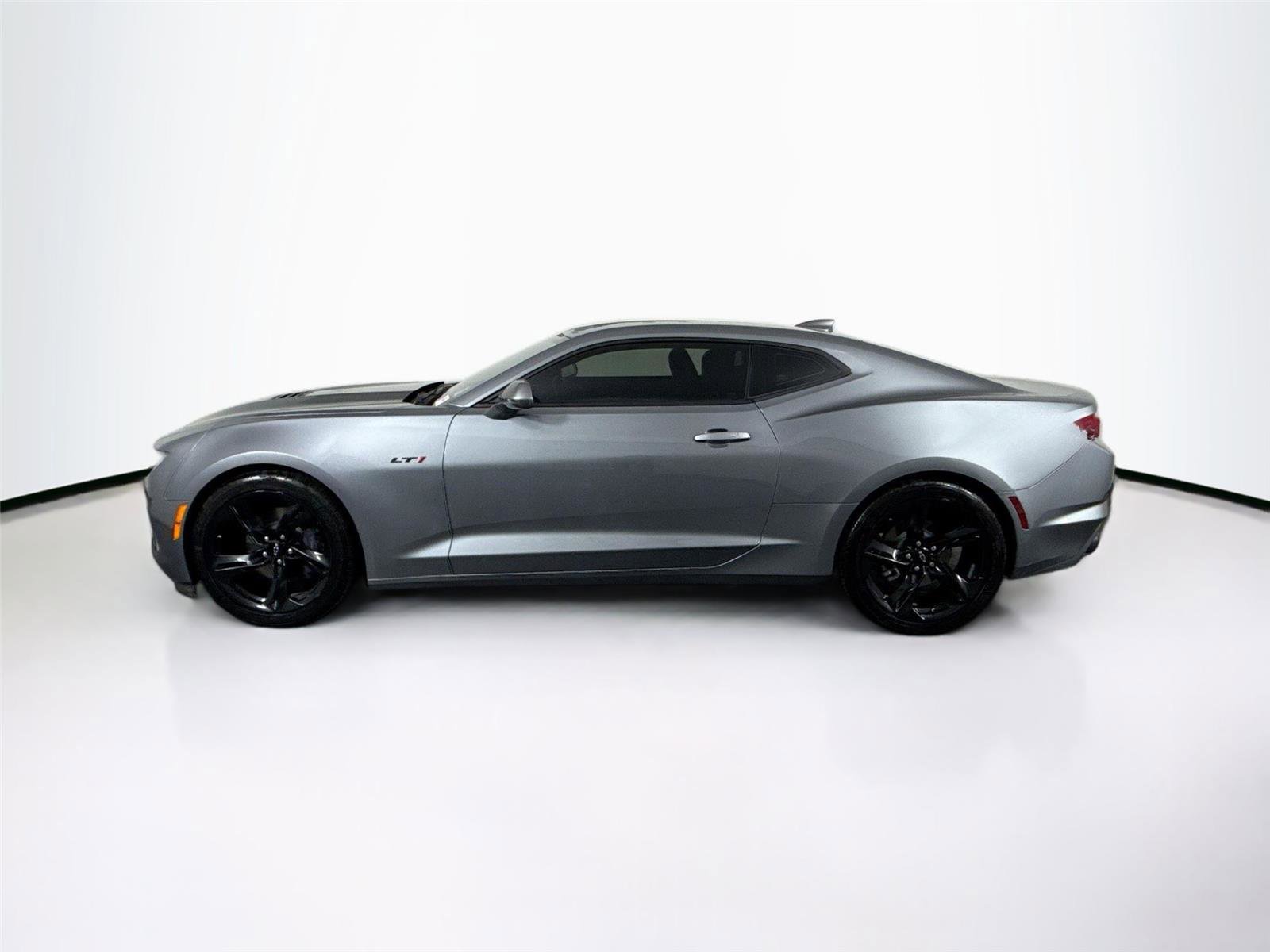 Used 2021 Chevrolet Camaro LT image 11