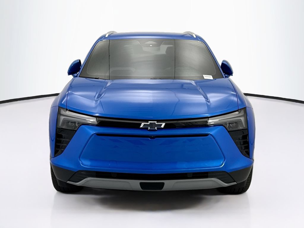 Used 2025 Chevrolet Blazer EV LT AWD/4WD image 2