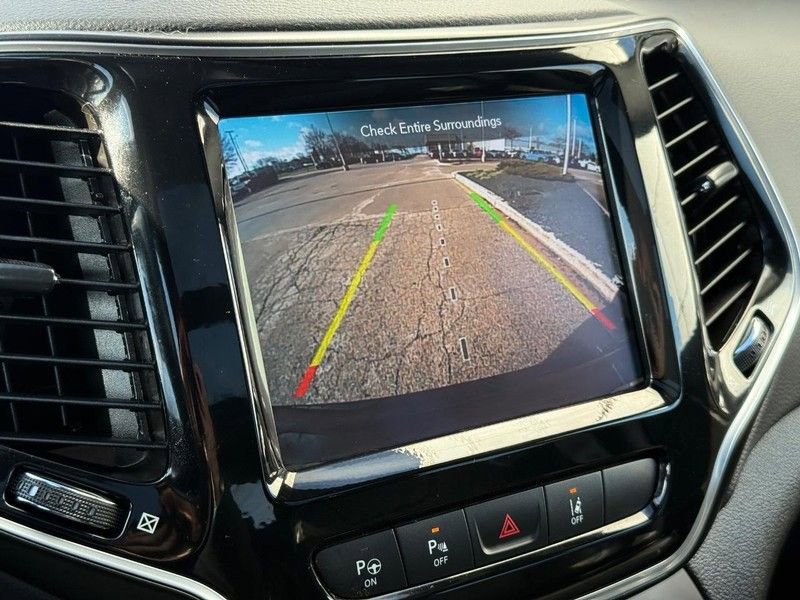 Used 2021 Jeep Cherokee High Altitude image 24