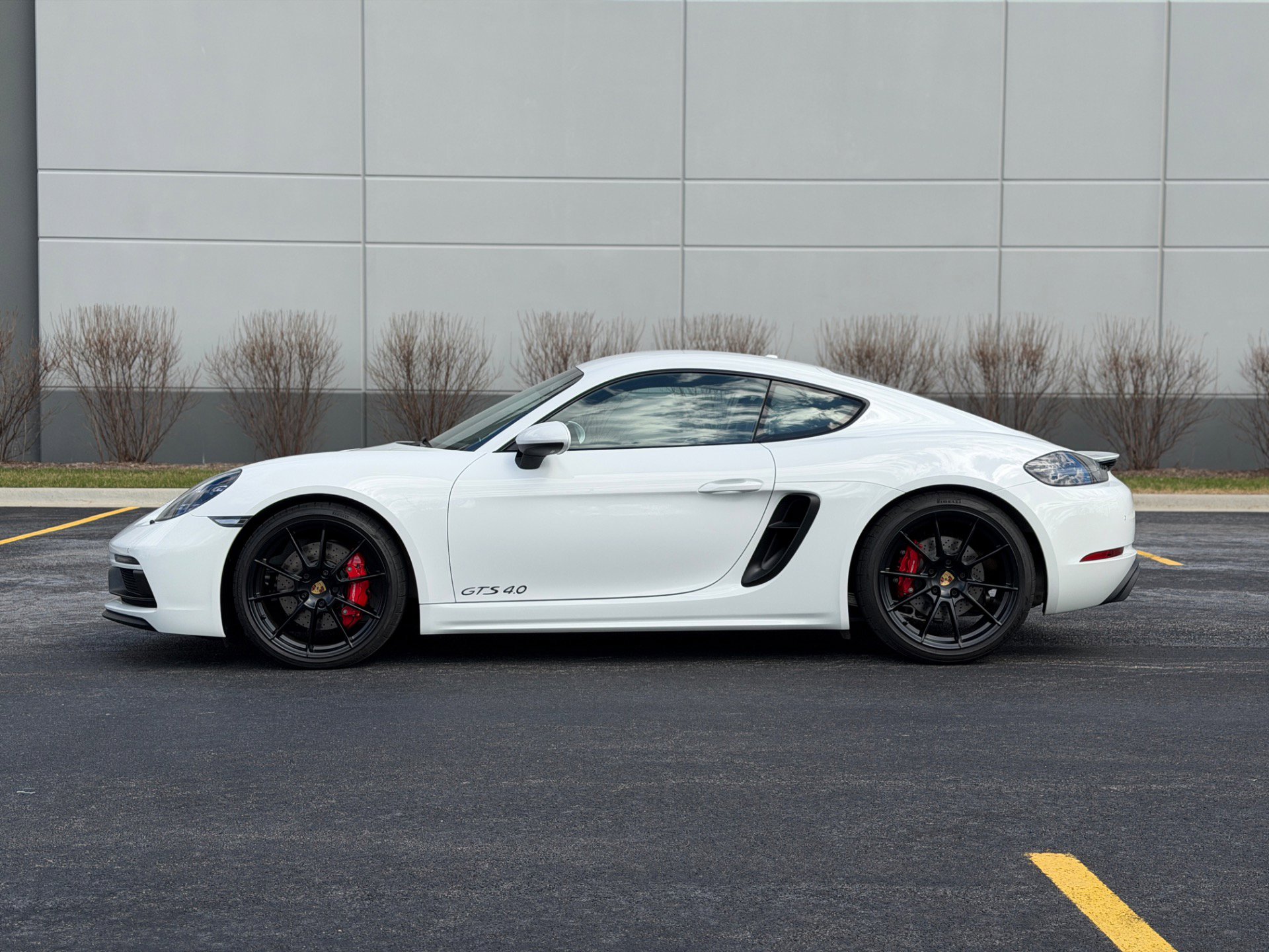 Used 2022 Porsche 718 Cayman GTS image 4
