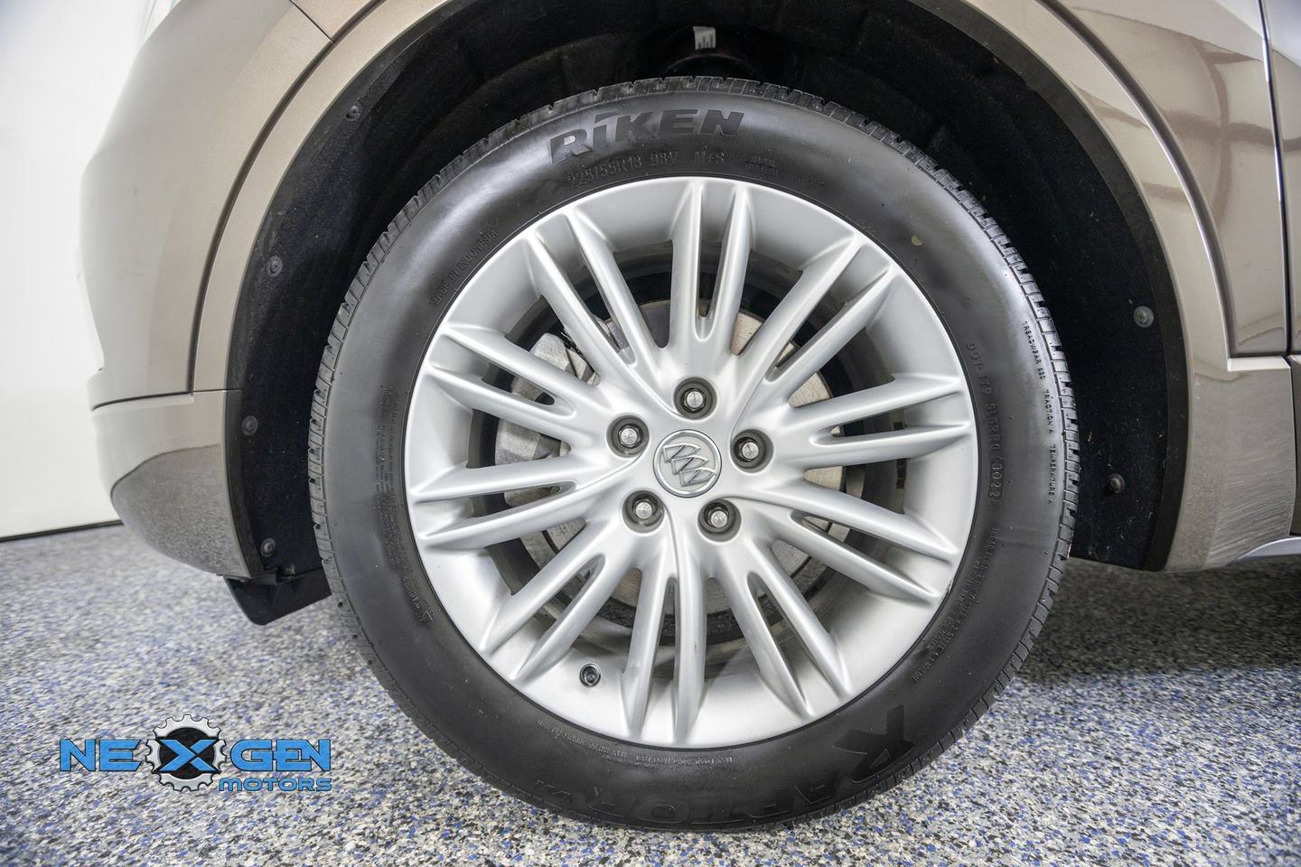 Used 2018 Buick Envision Preferred FWD image 45