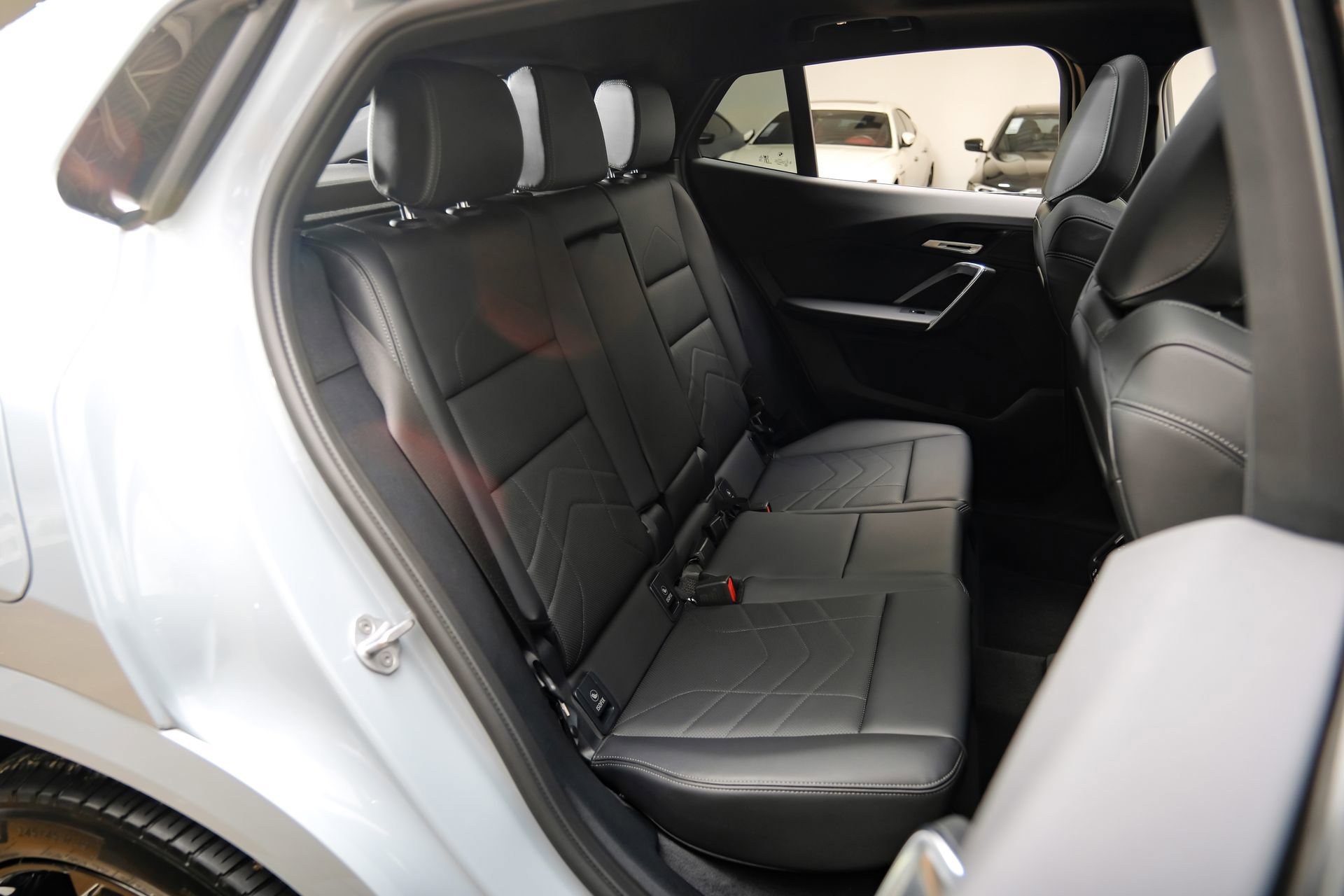 Used 2025 BMW X2 xDrive28i AWD/4WD image 45