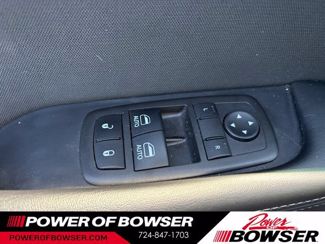 Used 2022 Dodge Challenger R/T RWD image 12