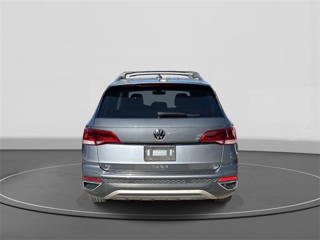 Certified 2022 Volkswagen Taos SE image 4