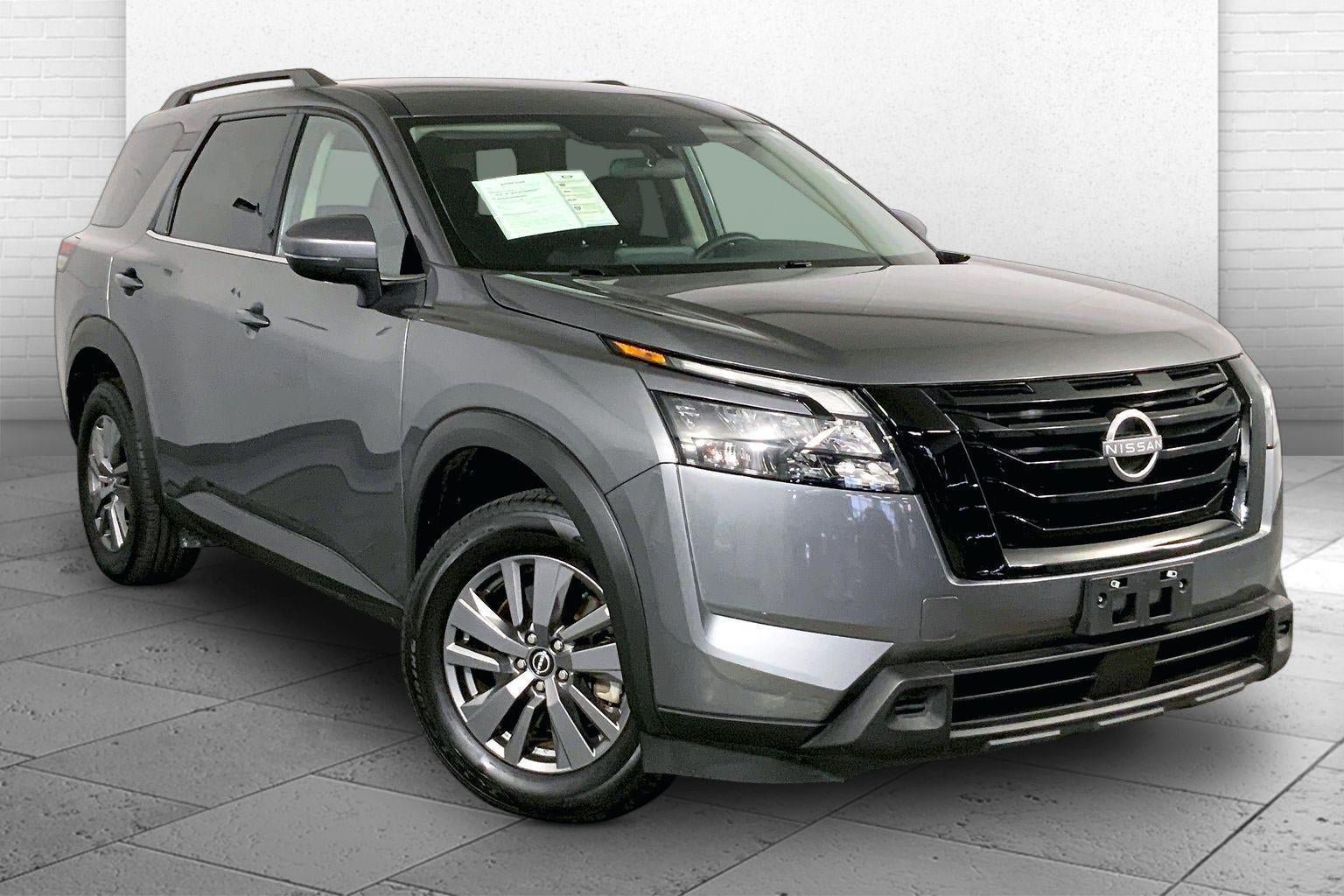 Used 2025 Nissan Pathfinder SV