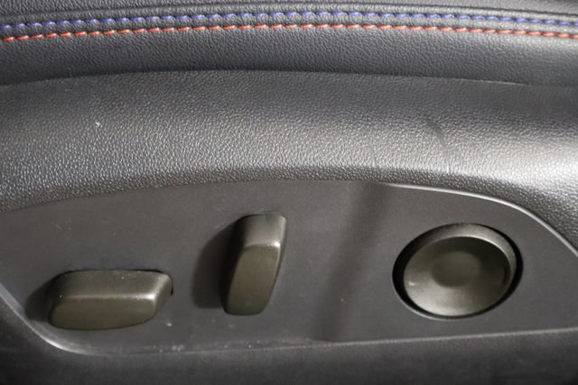 Used 2025 Chevrolet Equinox EV RS FWD image 23