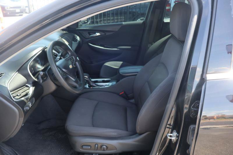 Used 2022 Chevrolet Malibu LT FWD image 14