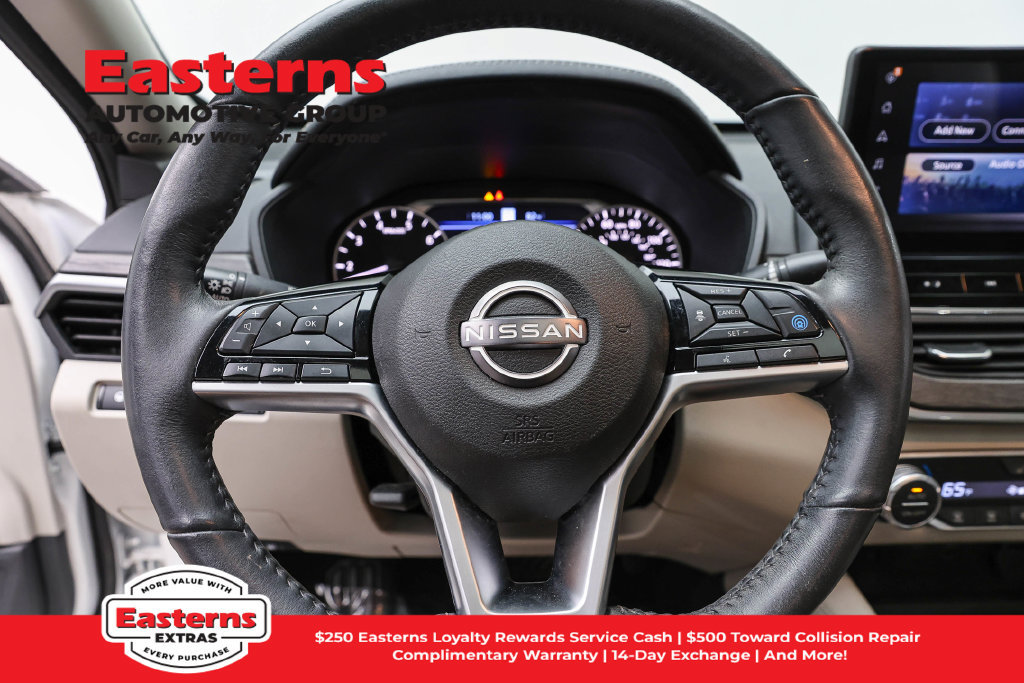Used 2023 Nissan Altima 2.5 SL AWD/4WD image 11