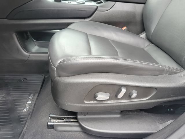 Certified 2022 Cadillac XT5 Premium Luxury w/ Technology Package AWD/4WD image 21