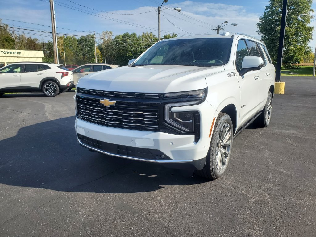 New 2026 Chevrolet Tahoe High Country AWD/4WD image 1