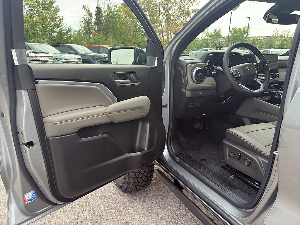 New 2026 Chevrolet Colorado ZR2 w/ ZR2 Bison Edition AWD/4WD image 13