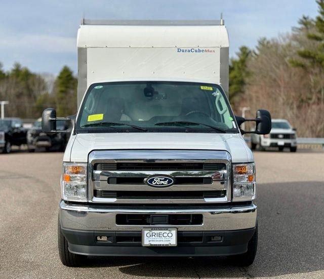 New 2026 Ford E-350 and Econoline 350 Super Duty w/ Power Equipment Group image 9