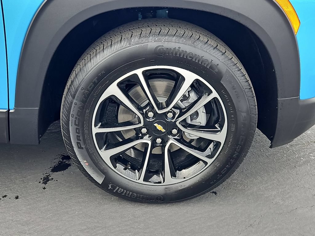 New 2026 Chevrolet TrailBlazer LT w/ LT Cold Weather Package FWD image 30