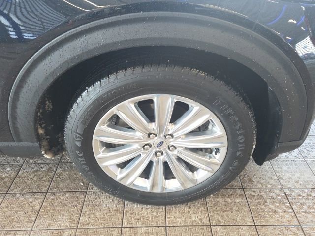 Used 2020 Ford Explorer Limited w/ Class III Trailer Tow Package image 2