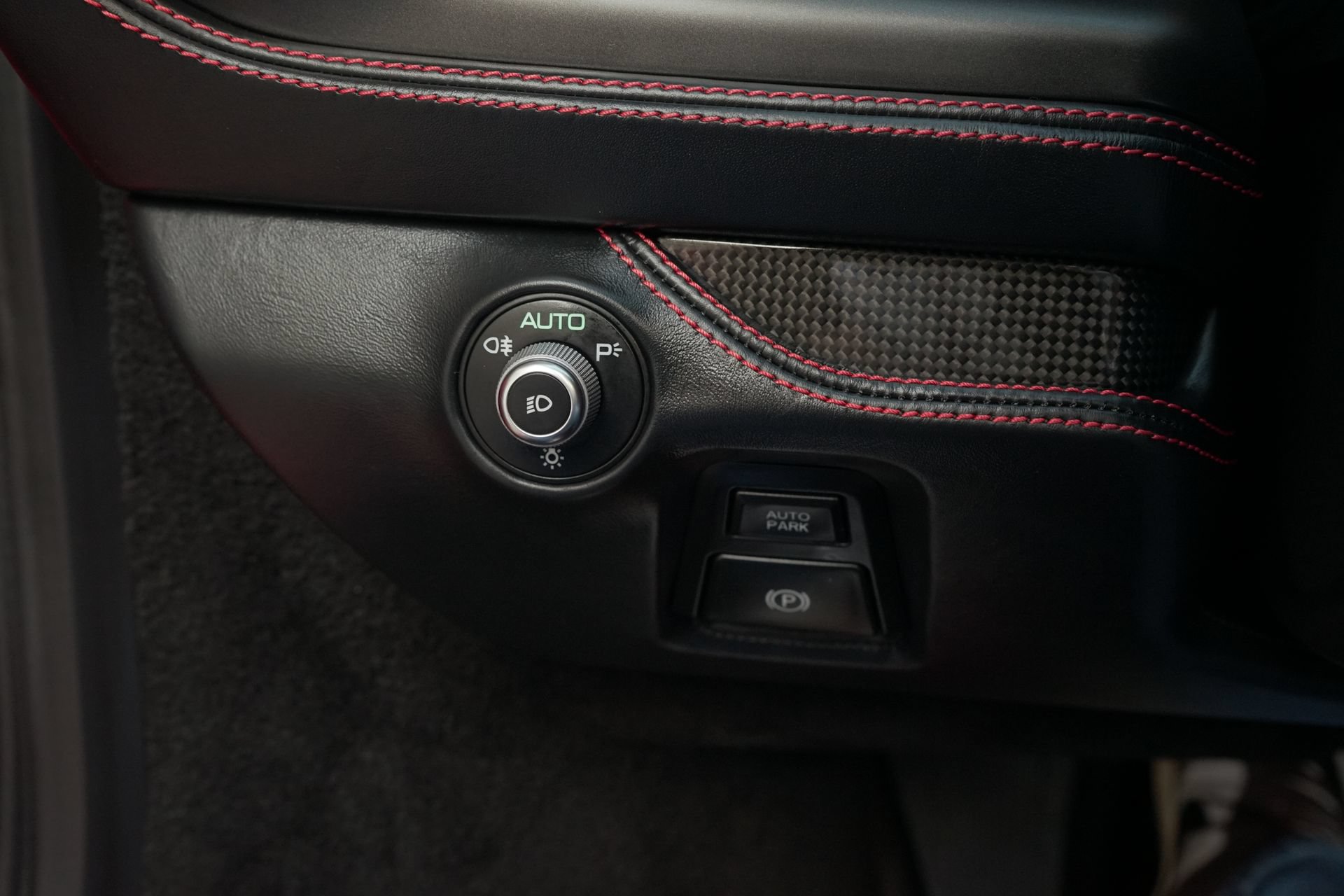 Used 2021 Ferrari F8 Tributo RWD image 25