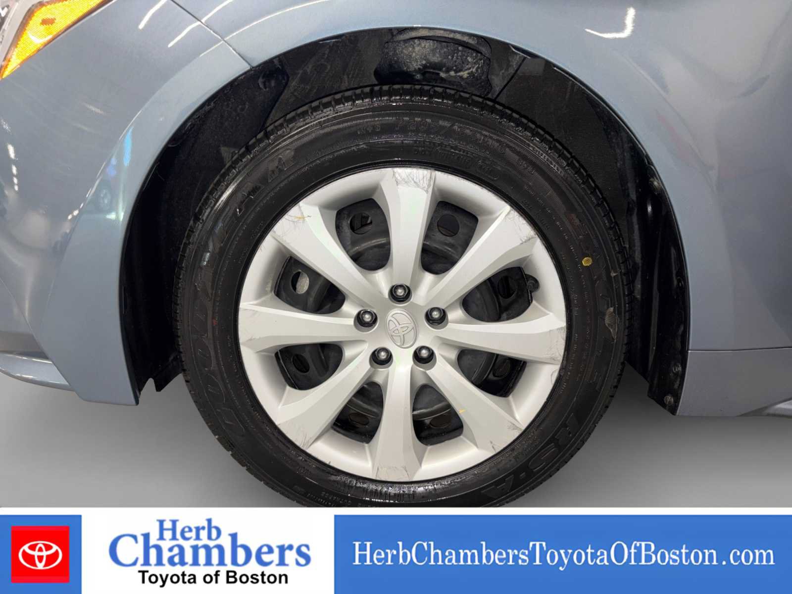 Used 2025 Toyota Corolla LE AWD/4WD image 8