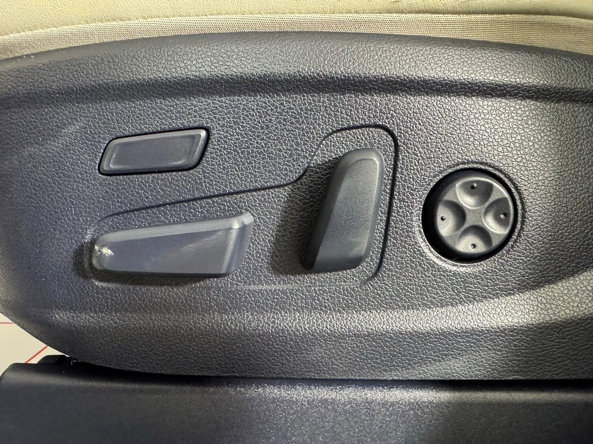 Used 2021 Hyundai Palisade Calligraphy image 39