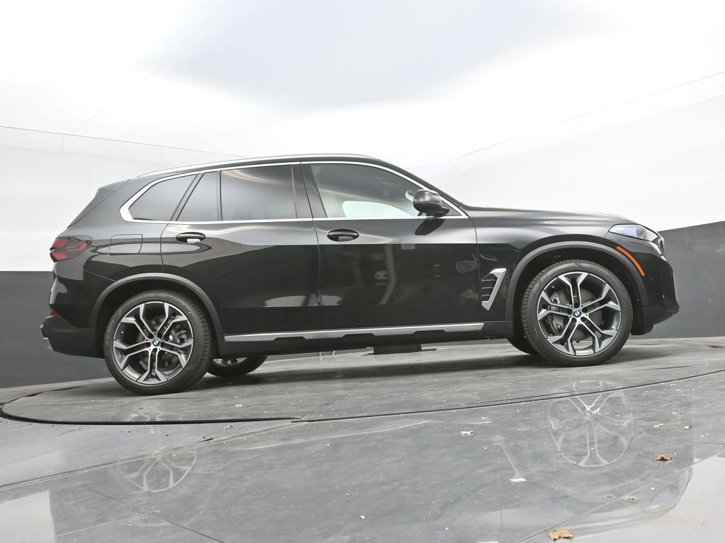 New 2026 BMW X5 xDrive50e w/ Premium Package AWD/4WD image 47