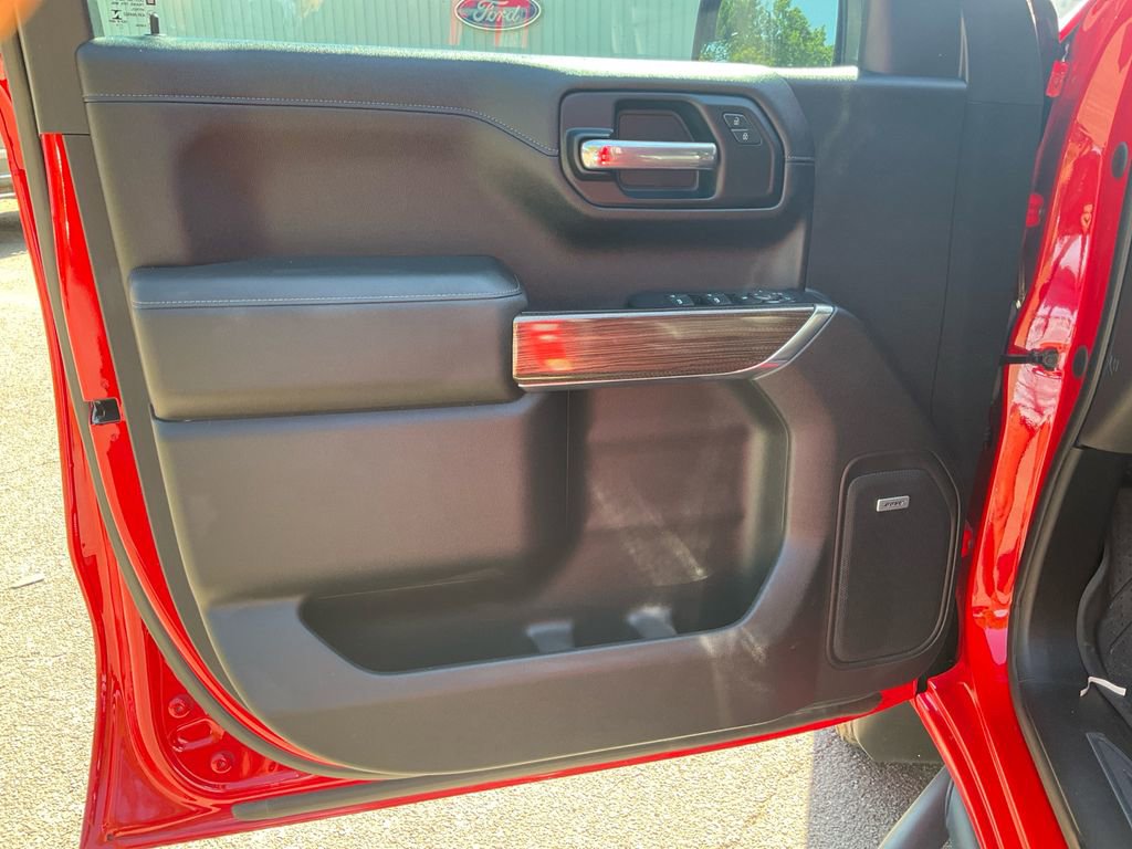 Used 2019 Chevrolet Silverado 1500 LT Trail Boss AWD/4WD image 17