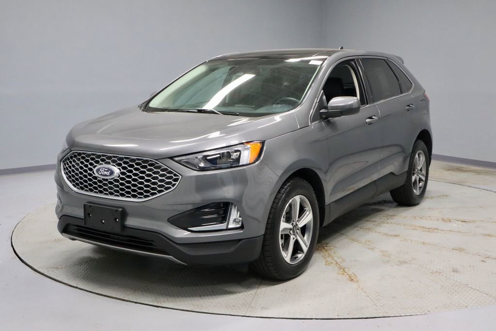 Certified 2024 Ford Edge SEL w/ Convenience Package AWD/4WD image 8