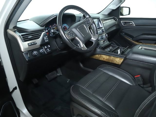 Used 2017 GMC Yukon Denali w/ Open Road Package image 28