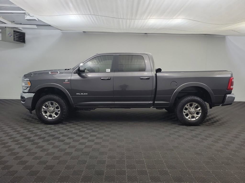 Used 2022 RAM 2500 Laramie AWD/4WD image 2