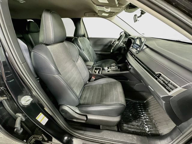 Used 2024 Mitsubishi Outlander SE AWD/4WD image 29