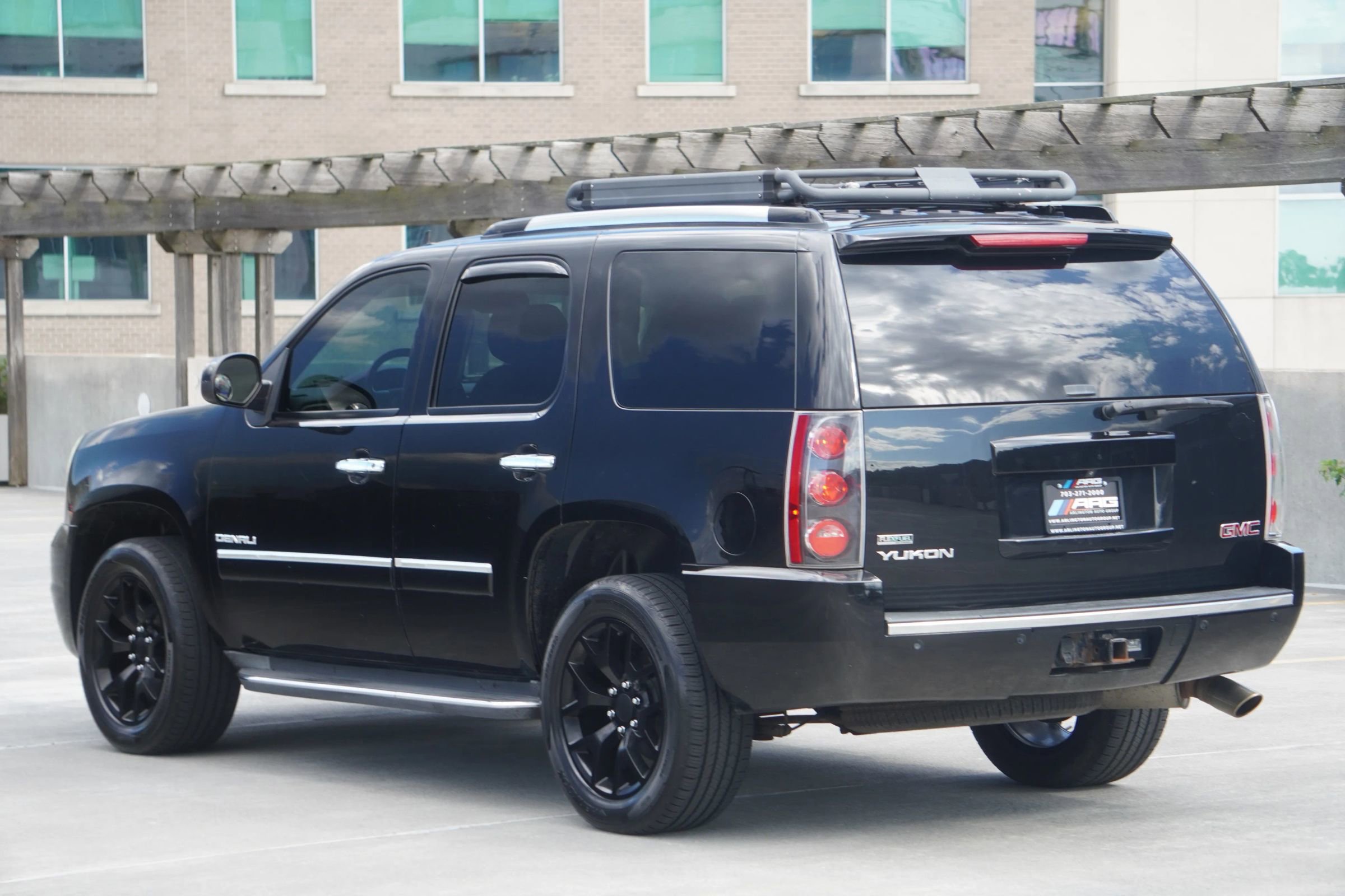 Used 2012 GMC Yukon Denali image 25