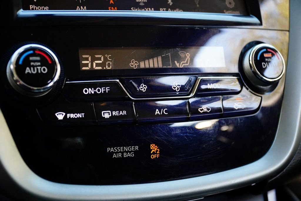 Used 2019 Nissan Murano S AWD/4WD image 18