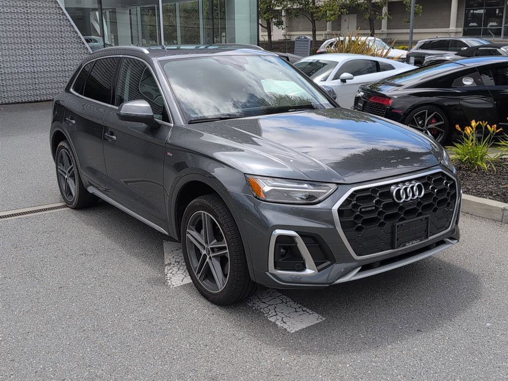Used 2024 Audi Q5 e Premium Plus AWD/4WD image 3