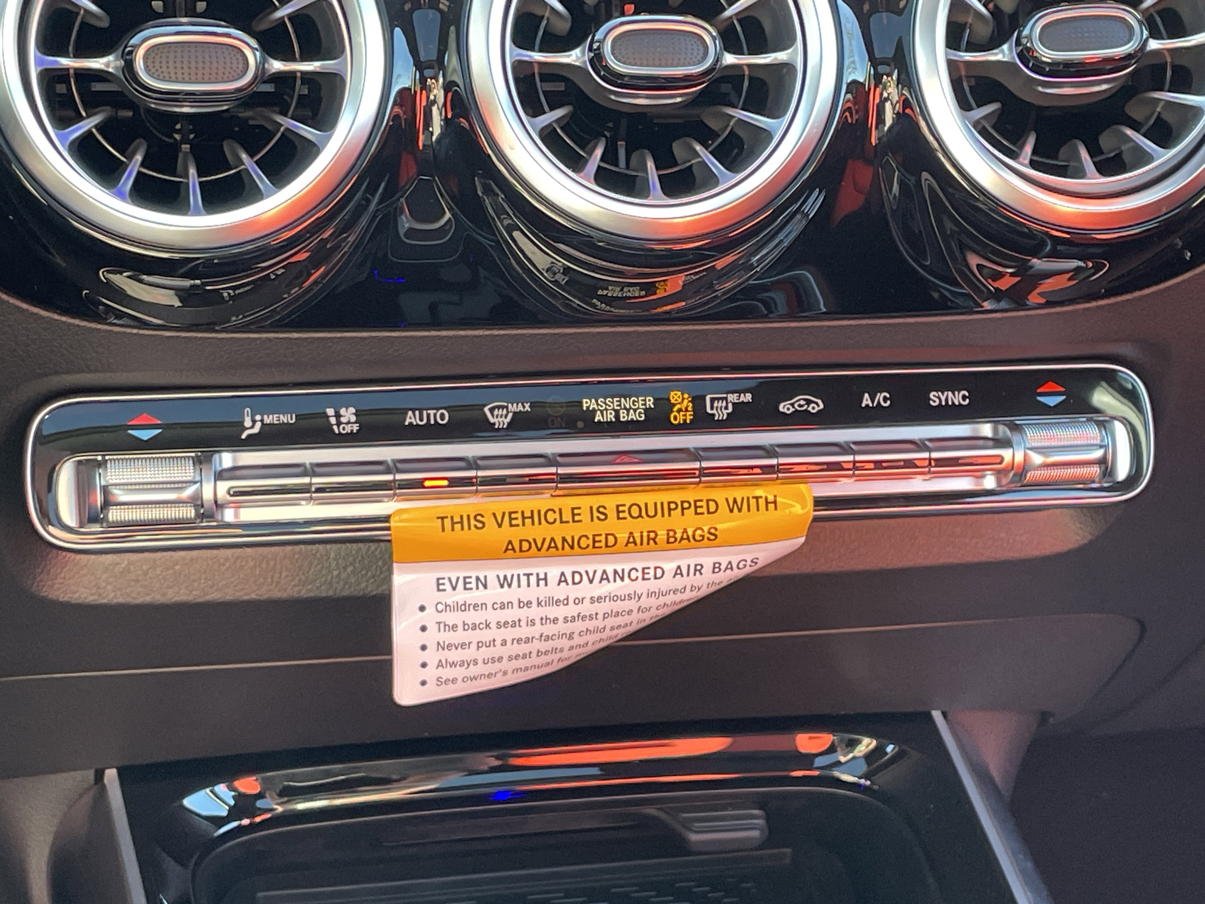 New 2026 Mercedes-Benz GLA 35 AMG 4MATIC image 29