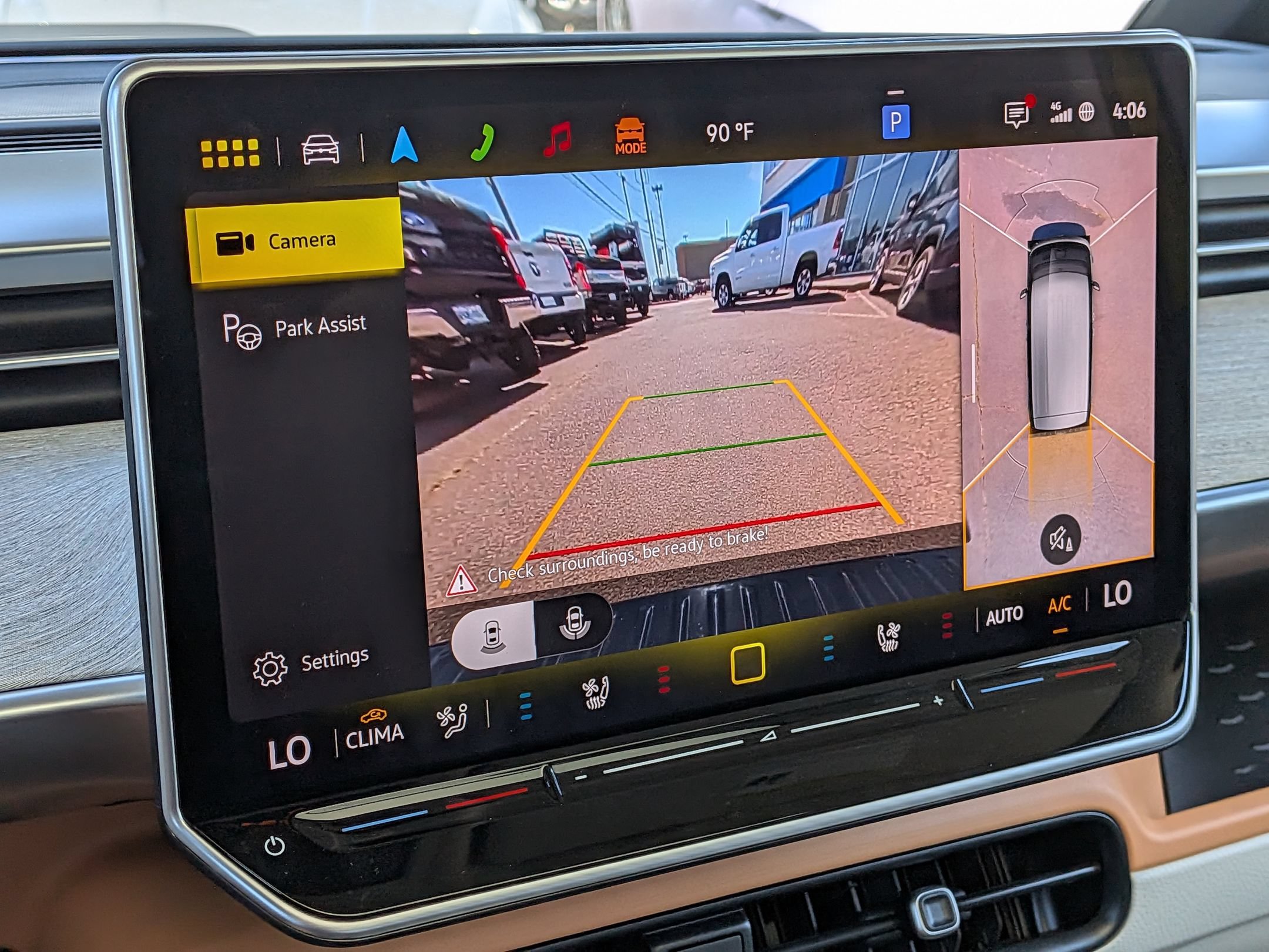 New 2025 Volkswagen ID. Buzz 1st Edition AWD/4WD image 18